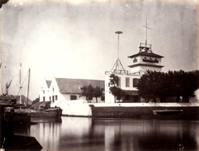 Collectie NMvWereldculturen, TM-60004989, Foto, 'De Uitkijk aan de kop van het Havenkanaal in Batavia', fotograaf Woodbury & Page, 1860-1872