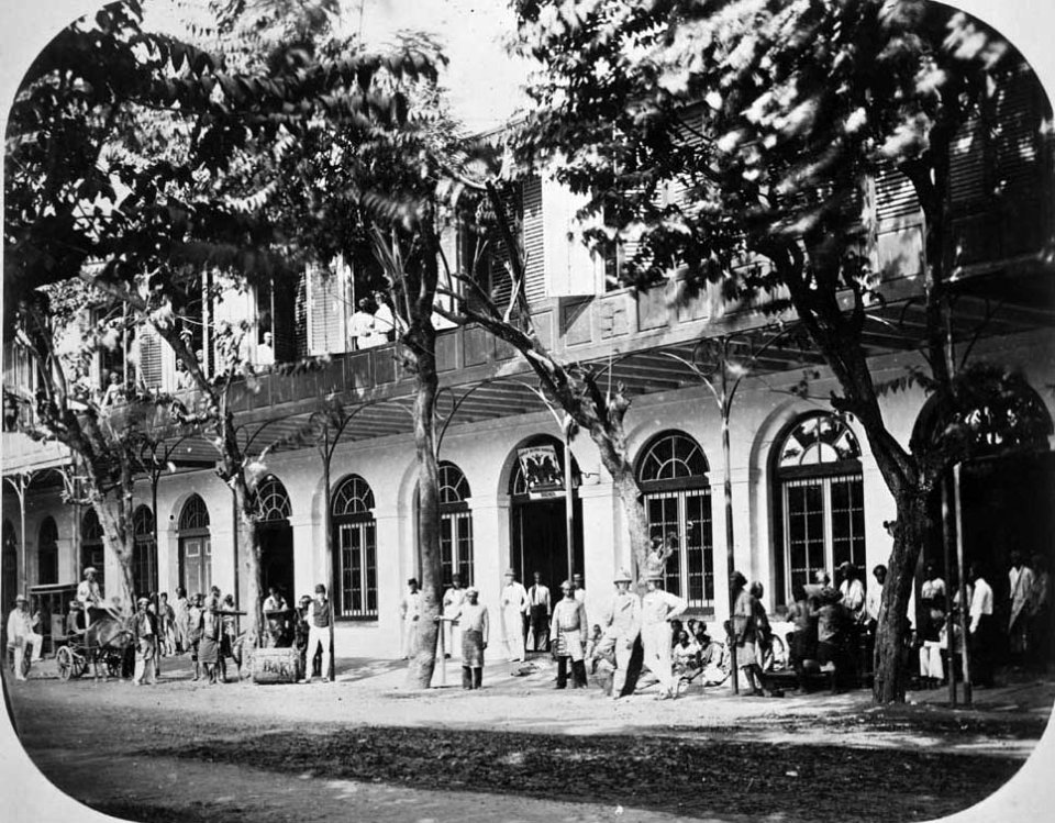 Collectie NMvWereldculturen, TM-60025086, Foto, 'Het consulaat van de Vrije Hanzestad Bremen aan de Kali Besar, Batavia', fotograaf toegeschreven aan Woodbury & Page, 1857-1872