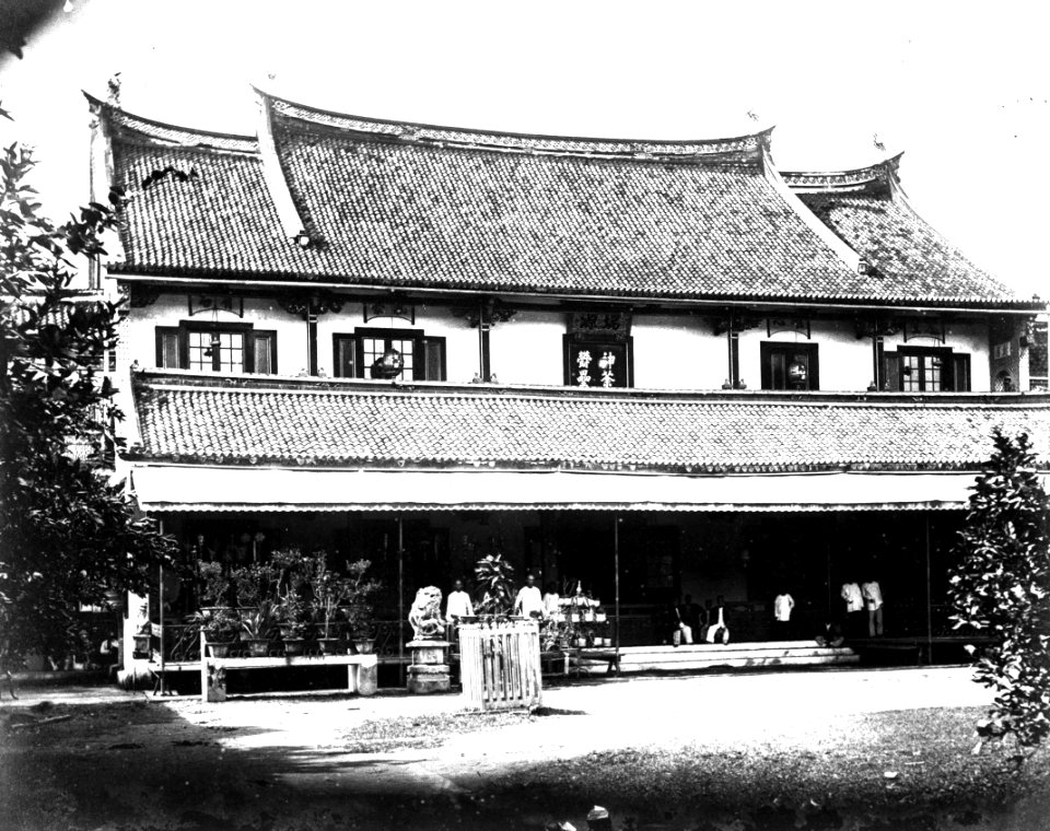 Collectie NMvWereldculturen, TM-60019614, Foto, 'Het huis van de Majoor der Chinezen Tan Tjong Hoay in Semarang', fotograaf onbekend, 1857-1890