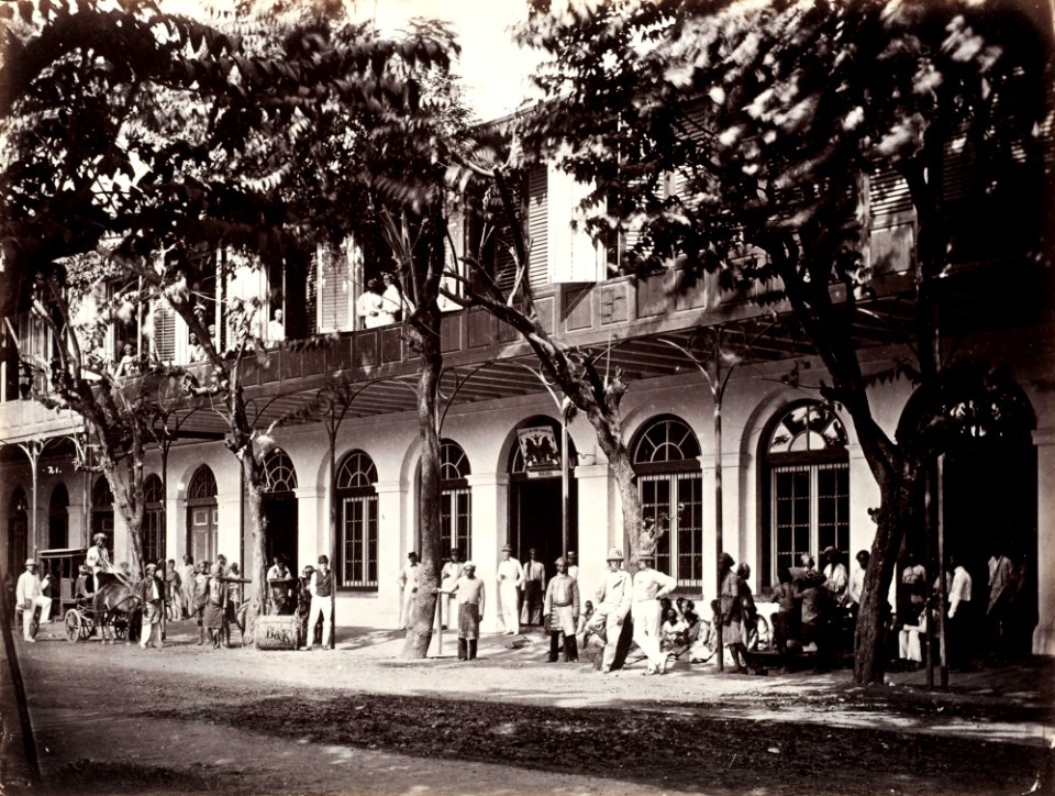 Collectie NMvWereldculturen, TM-60004999, Foto, 'Het consulaat van de Vrije Hanzestad Bremen aan de Kali Besar, Batavia', fotograaf toegeschreven aan Woodbury & Page, 1857-1872