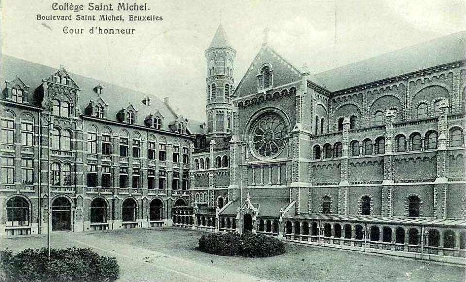 College St Michel cour Honneur