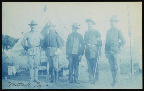 Colonel George Harries with staff at Rough Riders military camp, Montauk Point, New York LCCN2013651522