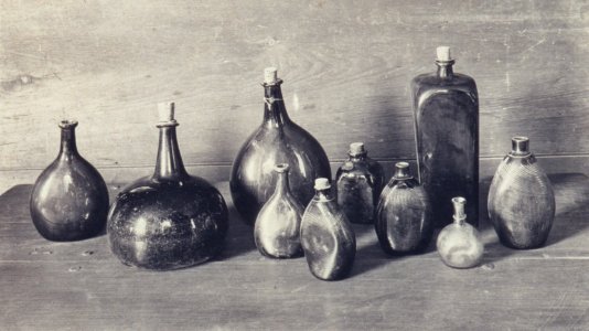 Colonial glassware, specimen illustratons - Allen. LCCN2004676245