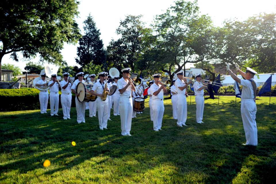Colors at Washington Navy Yard (Flag Day) (5833392094)