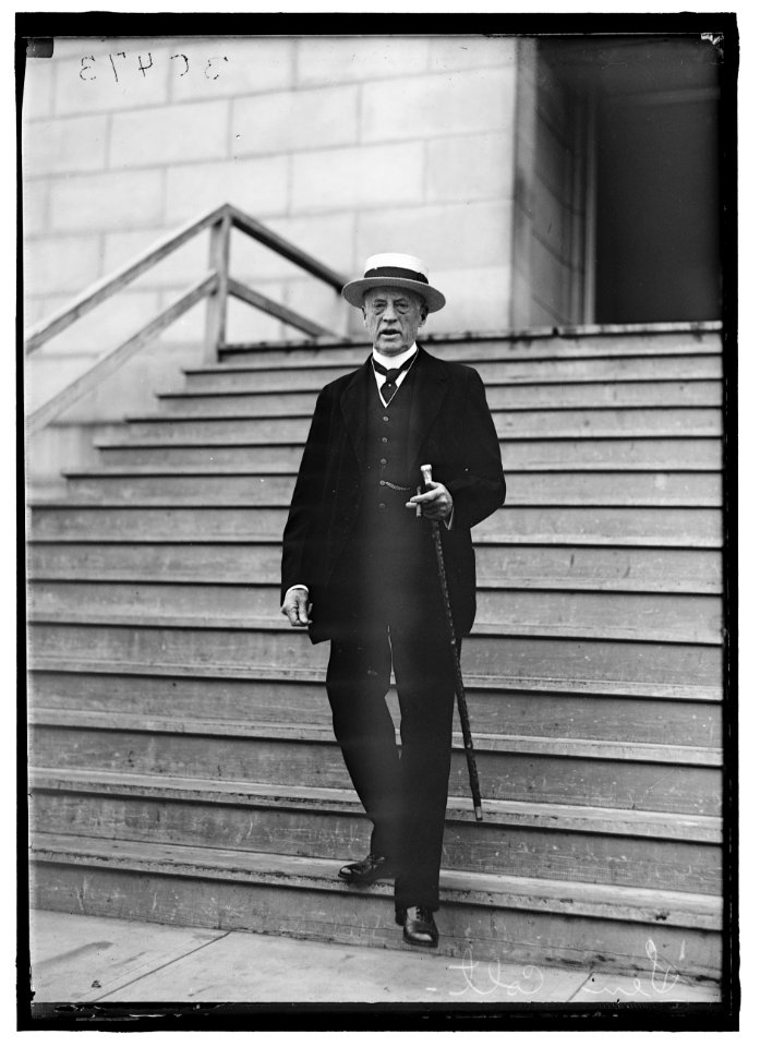 COLT, LeBARON BRADFORD. SENATOR FROM RHODE ISLAND, 1913-1924 LCCN2016870097