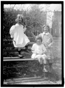 COLT, LeBARON BRADFORD. SENATOR FROM RHODE ISLAND, 1913-1924. HIS GRANDCHILDREN- CARLTON, GEORGE, AND JOU-JOU COLT LCCN2016864370