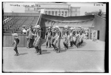 Columbia Class of 1910 LCCN2014710727