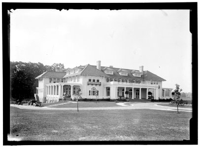 COLUMBIA COUNTRY CLUB. BUILDINGS LCCN2016864007