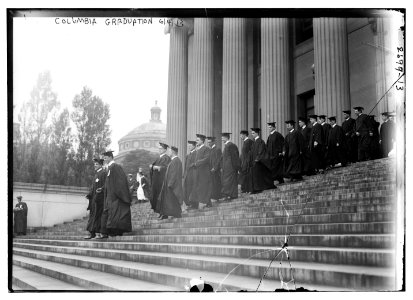 Columbia Graduation - 1913 LCCN2014692368