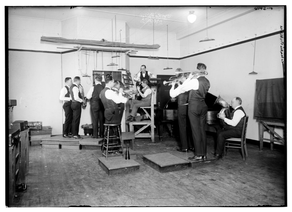 Columbia Orchestra LCCN2014716926