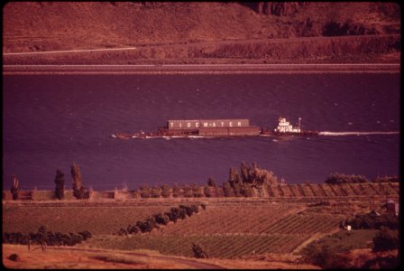 Columbia-river-barge-near-the-john-day-dam-051973 4271645697 o