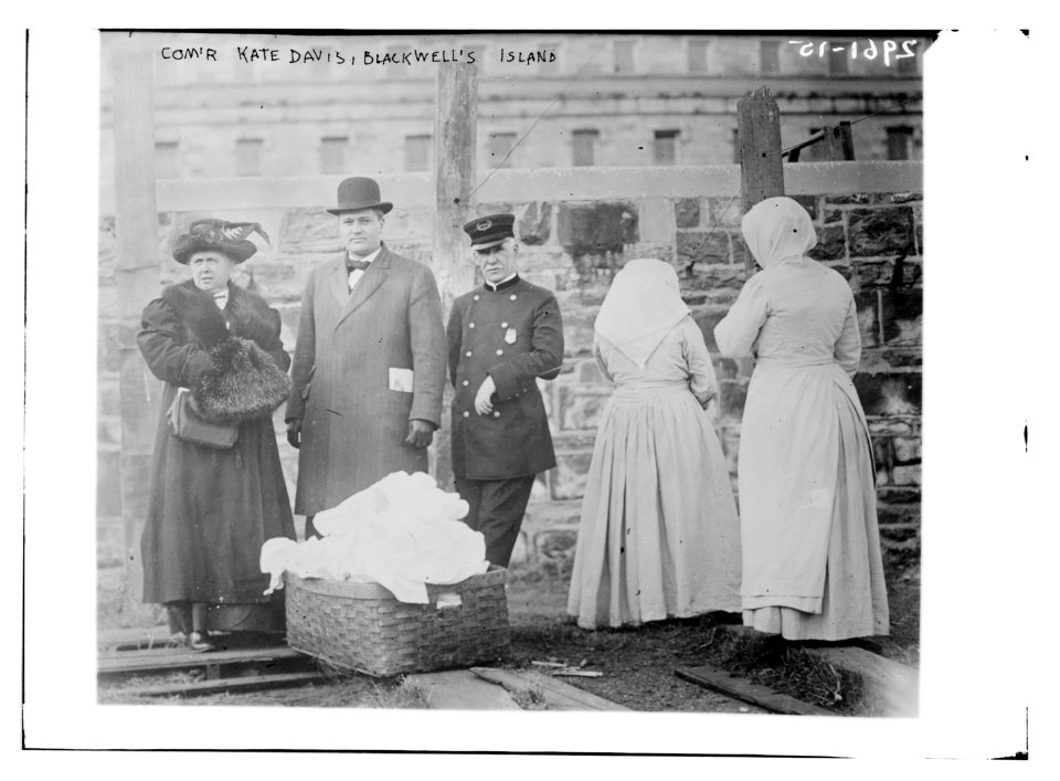 Com'r Kate Davis, Blackwell's Island LCCN2014695198