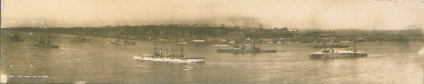 Combined Fleet Salute, Quebec Tercentenary (HS85-10-19916) photo