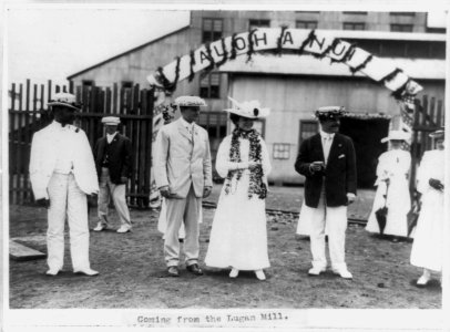 Coming from the Lugan Mill LCCN89711642
