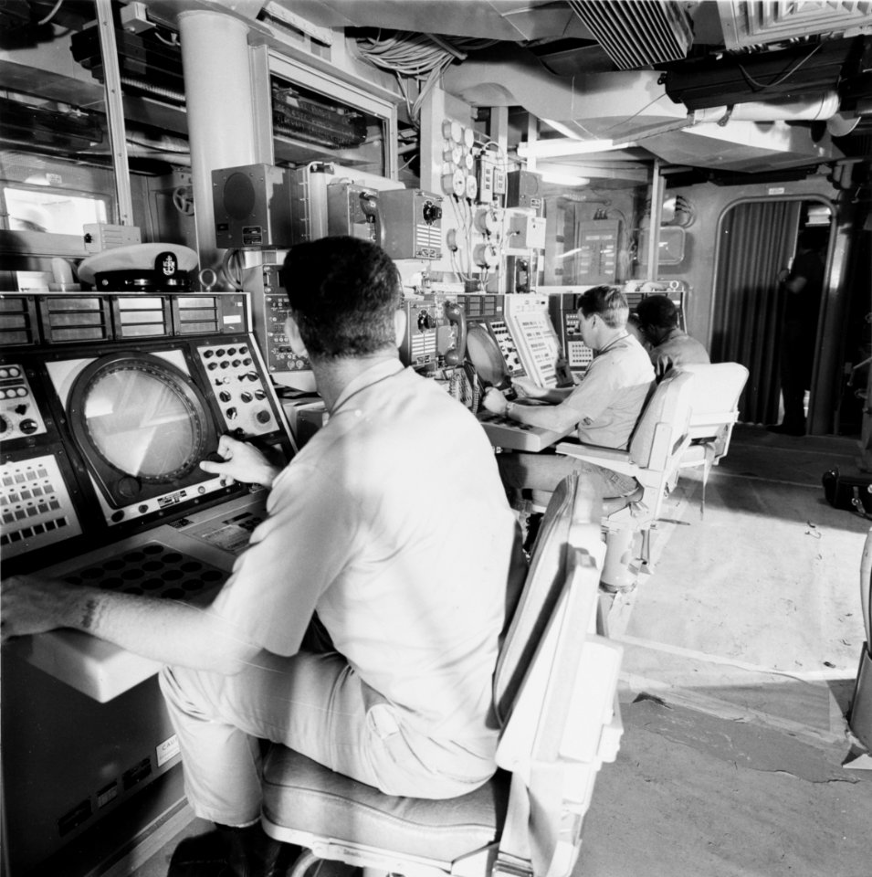 Combat Information Center of USS Spruance (DD-963), in 1975 (USN 1162165)