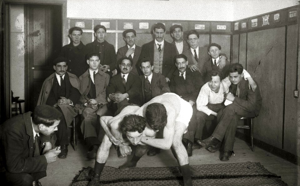 Combates de lucha libre (1 de 2) - Fondo Car-Kutxa Fototeka