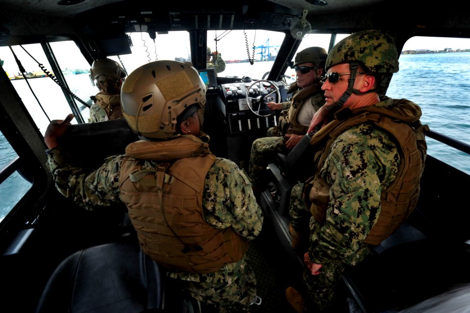 Commander of Navy Region Europe, Africa, Southwest Asia Visits CLDJ 150519-N-RY232-118