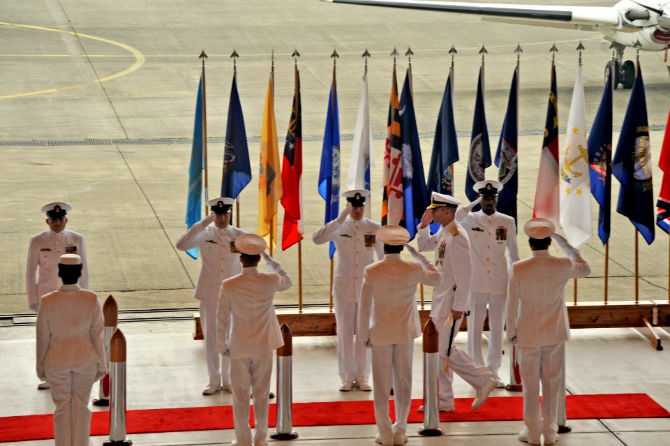 Commander, Fleet Air Forward change of command 130725-N-EI558-375