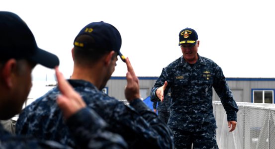 Commander, Naval Surface Forces, U.S. Pacific Fleet visits Naval Station Everett ships 161101-N-WX604-002