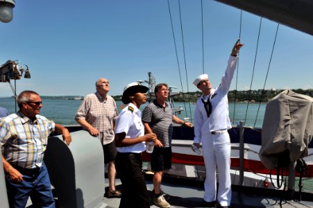 Commemorating the Bicentennial of the War of 1812 120727-N-YZ751-204