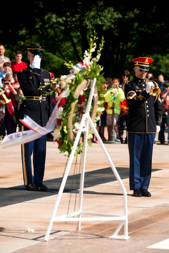 Commanding General Defense Security Command, Republic of Korea, Army Lt. Gen. Hyun Chun Cho, lays a wreath at the Tomb of the Unknown Soldier in Arlington National Cemetery (17459879960)