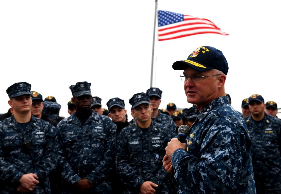 Commander, Naval Surface Forces visits Gridley, Shoup 161101-N-WX604-166