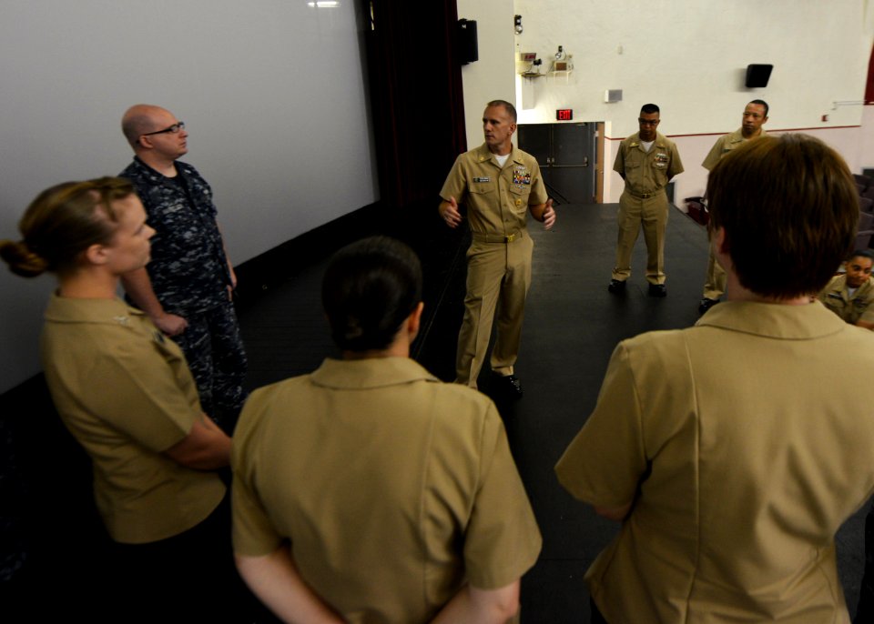 Commander, Navy Cyber Forces force master chief visits NAF Atsugi 140917-N-EI558-032