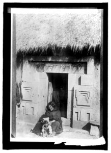 Bolivian hut in Liahuauacu LCCN2016821683