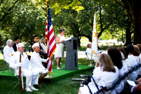 Commemorative Ceremony for 80th Gold Star Mother’s Day (29843634701) photo