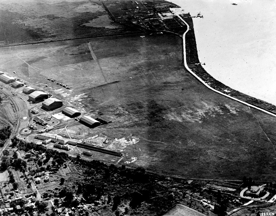 Bolling Field and NAS Anacostia aerial photo c1921
