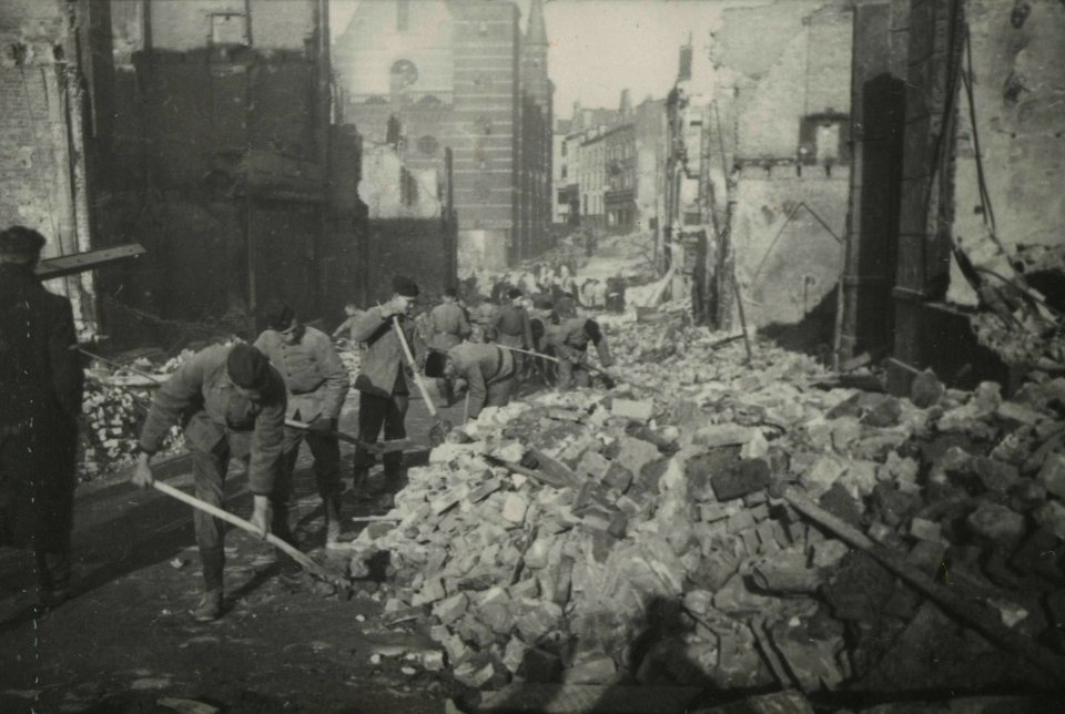 Bombardement Nijmegen - Fotodienst der NSB - NIOD - 211422