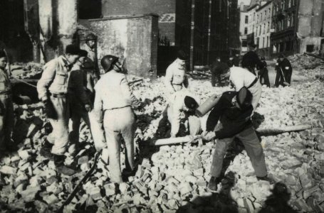 Bombardement Nijmegen - Fotodienst der NSB - NIOD - 211427