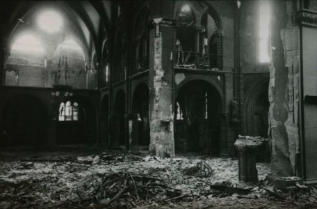 Bombardement Nijmegen - Fotodienst der NSB - NIOD - 156075