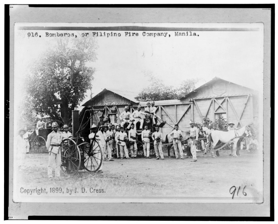 Bomberos, or Filipino fire company, Manila LCCN98518567
