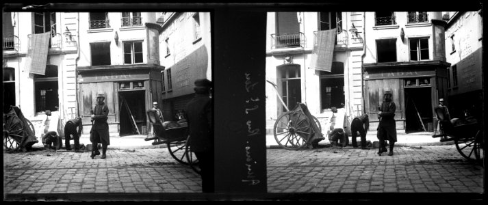 Bombes sur Amiens. 16 avril 1915. Rue St Leu - Fonds Berthelé - 49Fi14
