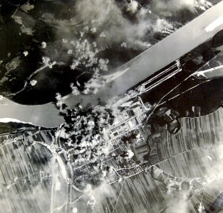 Bombing of oil factories at Moosbierbaum, Austria, WWII (33993882416)