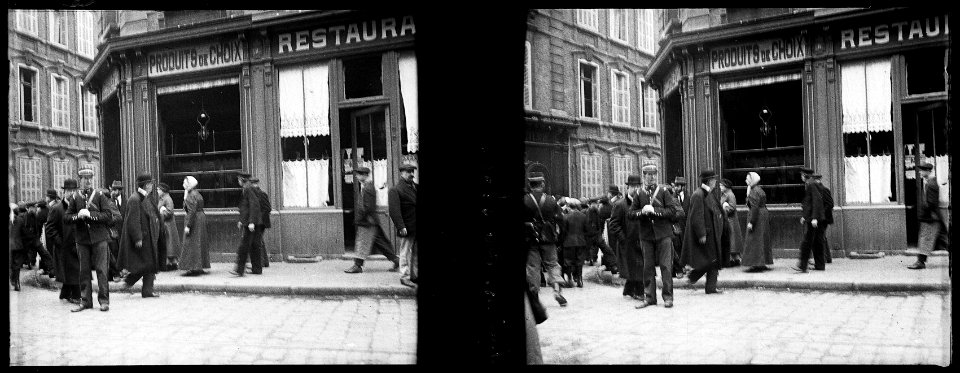Bombes sur Amiens. 16 avril 1915. Rue St Leu - Fonds Berthelé - 49Fi17