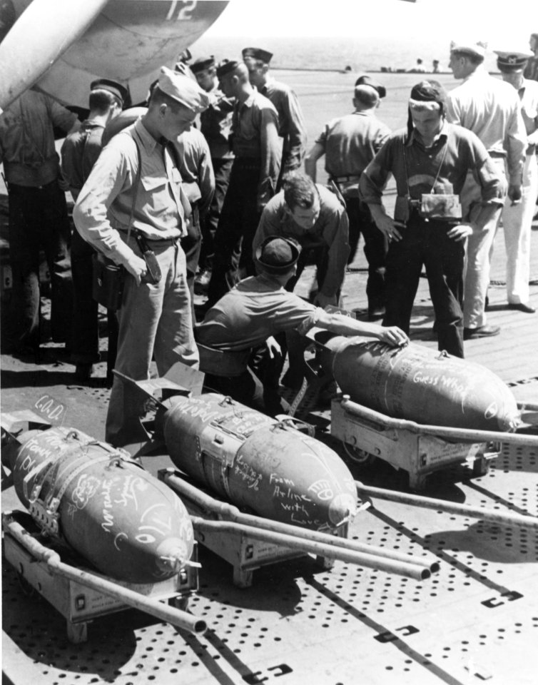 Bombs on USS Cowpens (CVL-25) before Wake Island raid in October 1943