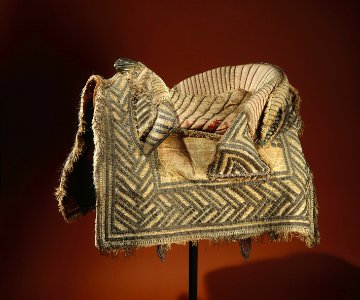 Bomsadel i orangegul sammet - Skoklosters slott - 13852