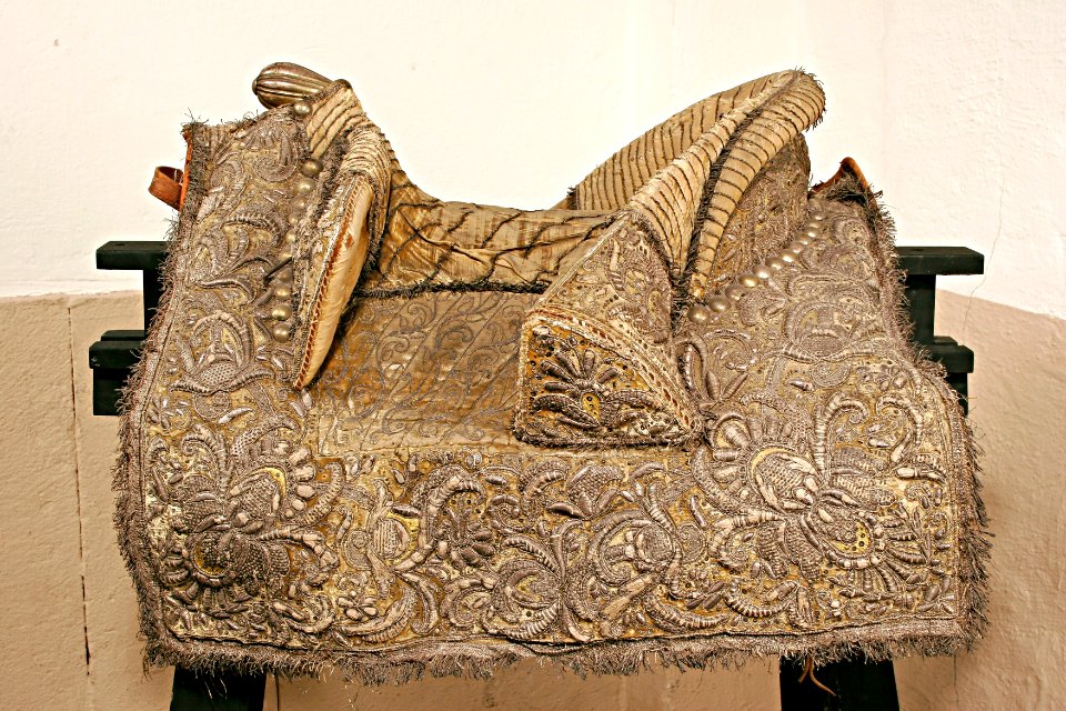 Bomsadel, broderad, ca 1650 - Livrustkammaren - 85545