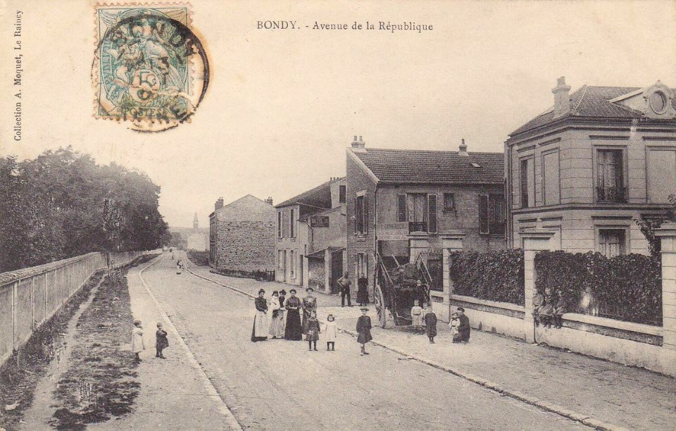 Bondy.Avenue de la République.Carriole