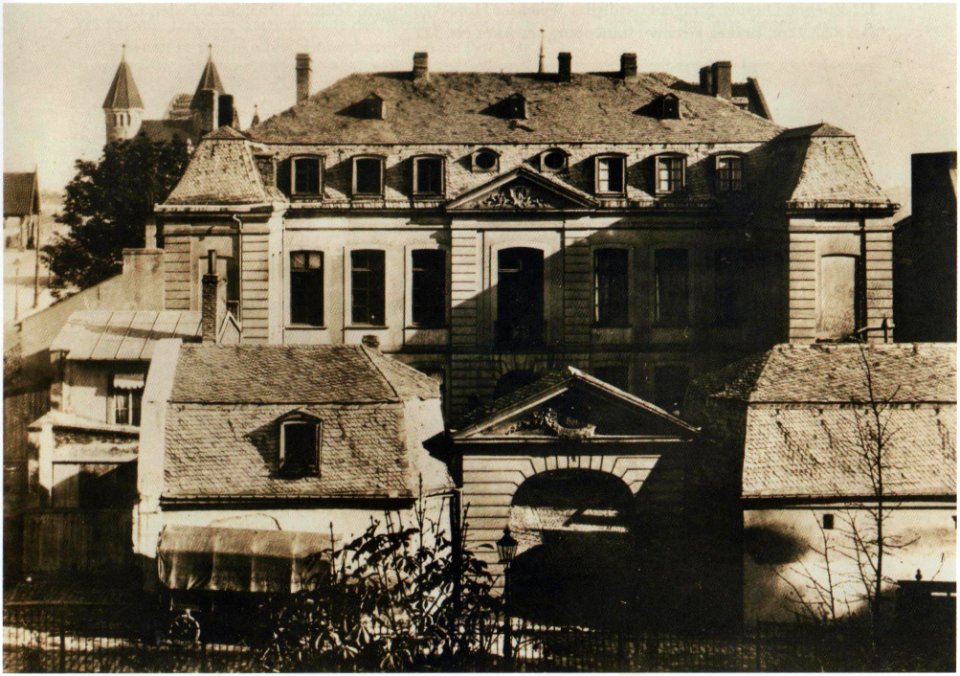 Bonn Metternicher Hof Straßenfassade Hoftor