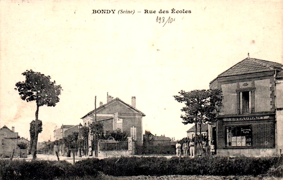 Bondy.Rue des Écoles.Restaurant