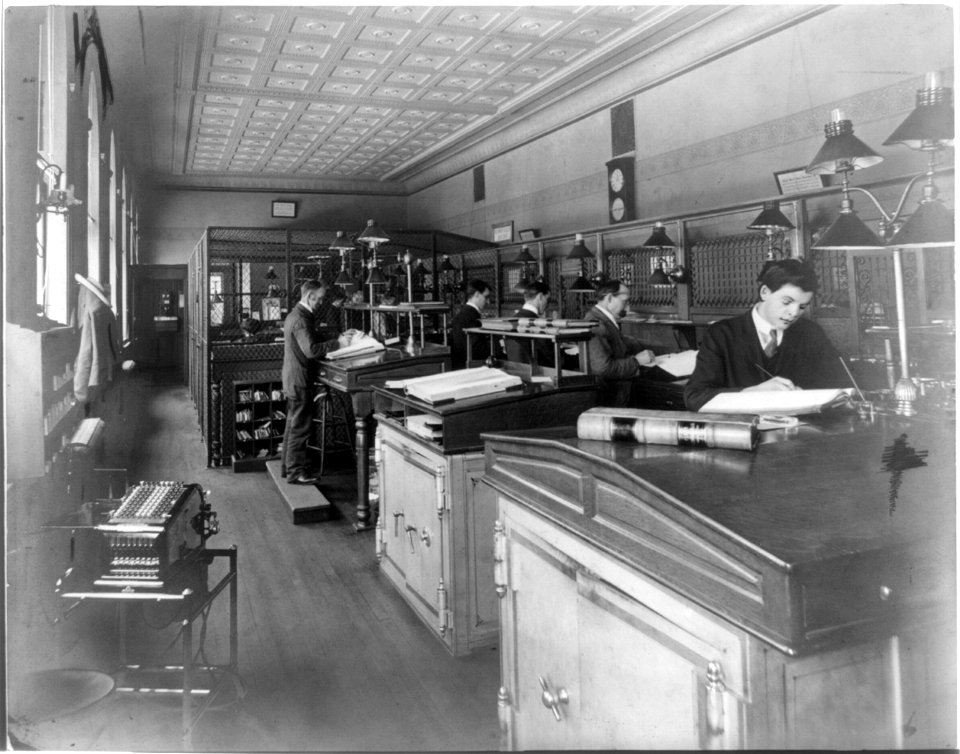 Bookkeeper's and teller's department First National Bank of Somerville, New Jersey LCCN2011660924