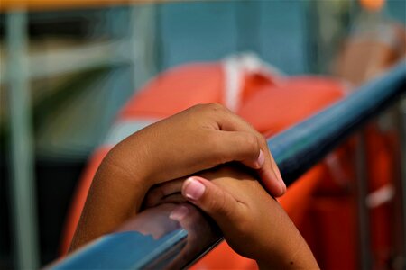Hold tight child hand