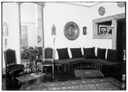 Boone (living room) LCCN2014713268