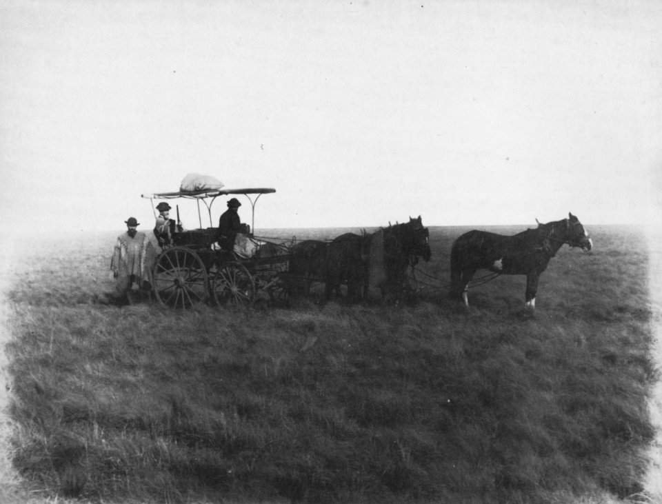 Boote, Samuel - Bewaffnete Gauchos in der Pampa (Zeno Fotografie)