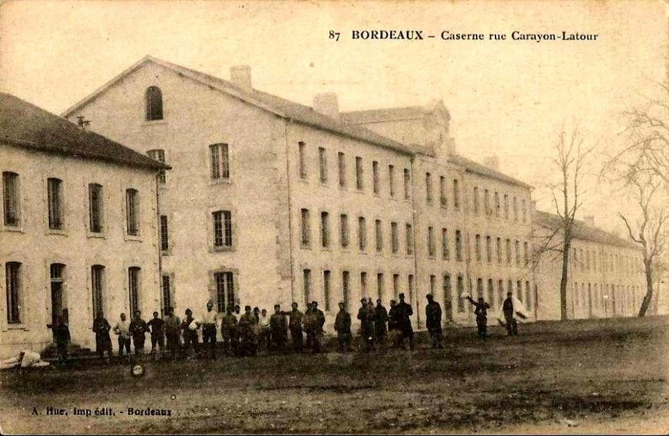 Bordeaux - Caserne rue Carayon-Latour