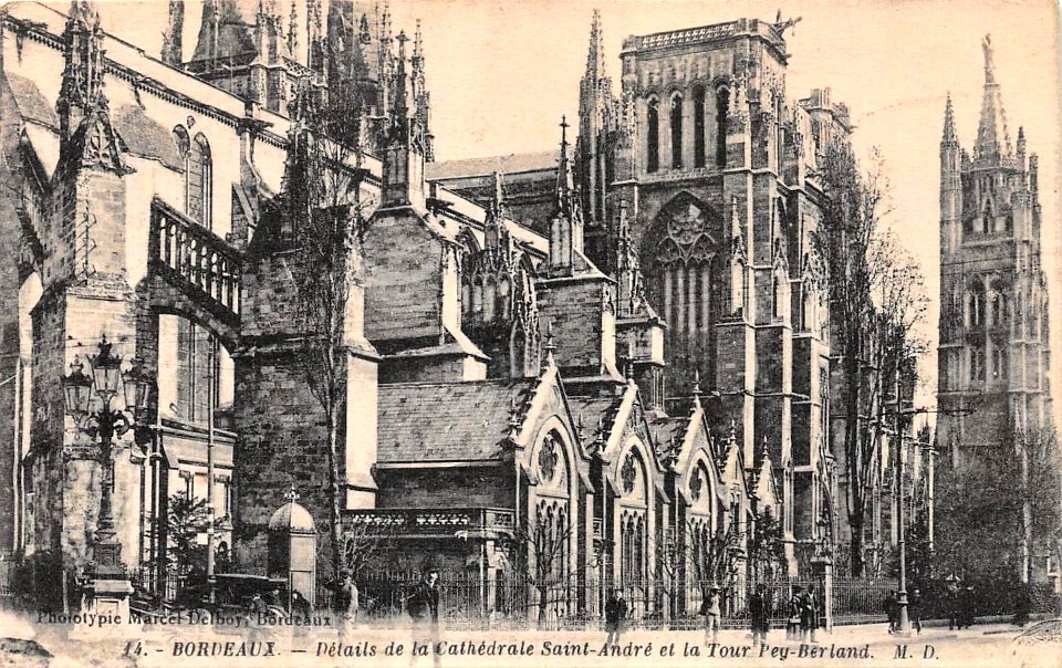 Bordeaux - Cathédrale Saint-André et la tour Pey-Berland
