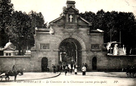Bordeaux - cimetière de la Chartreuse - entrée principale